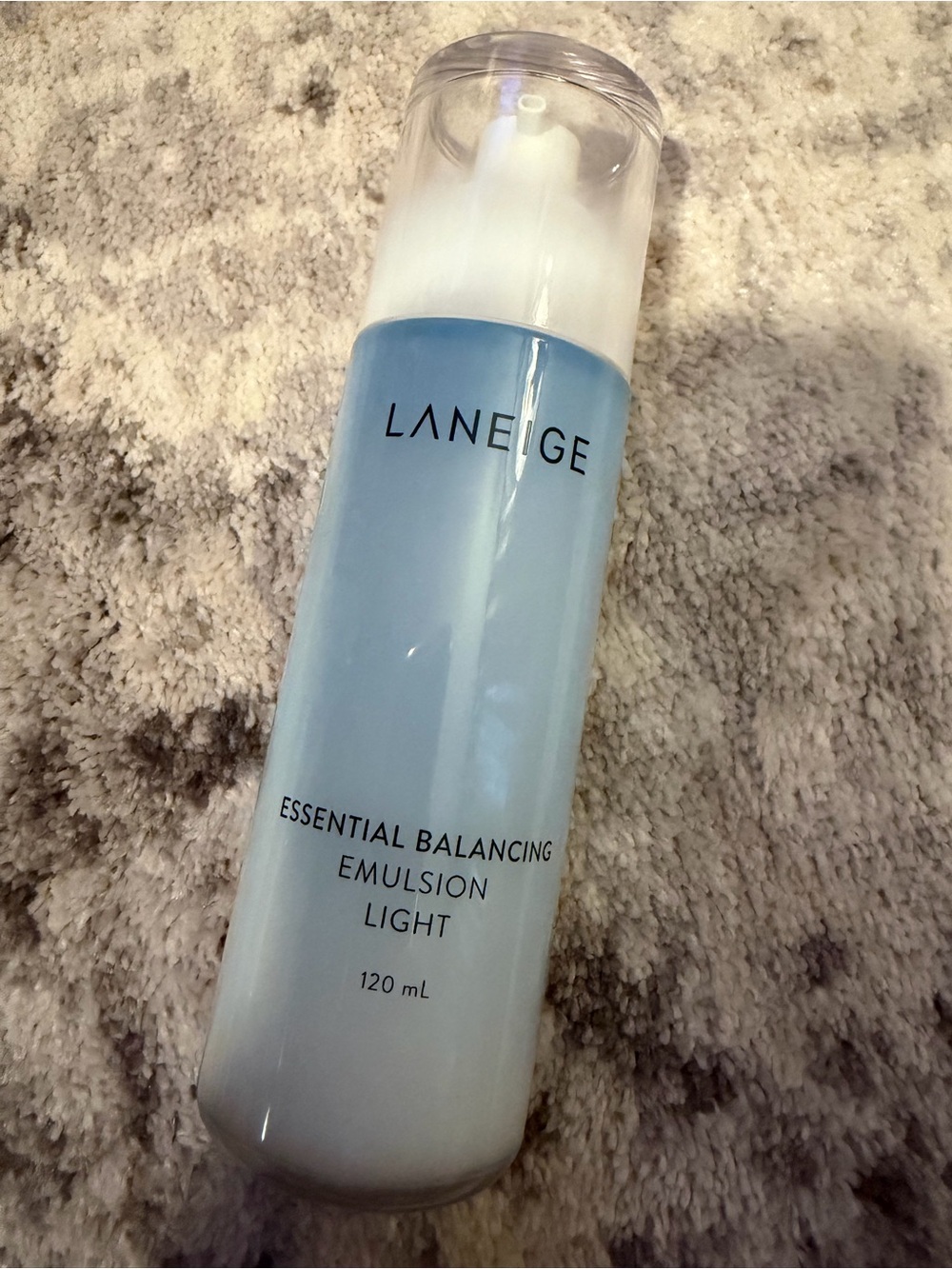 LANEIGE Essential Balancing Emulsion Light - Blue and White
